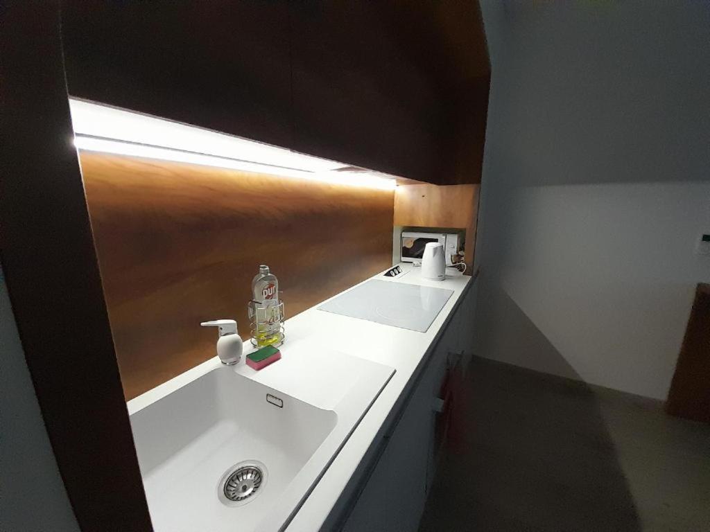 Entrez Radnica Apartment Kosice Luaran gambar