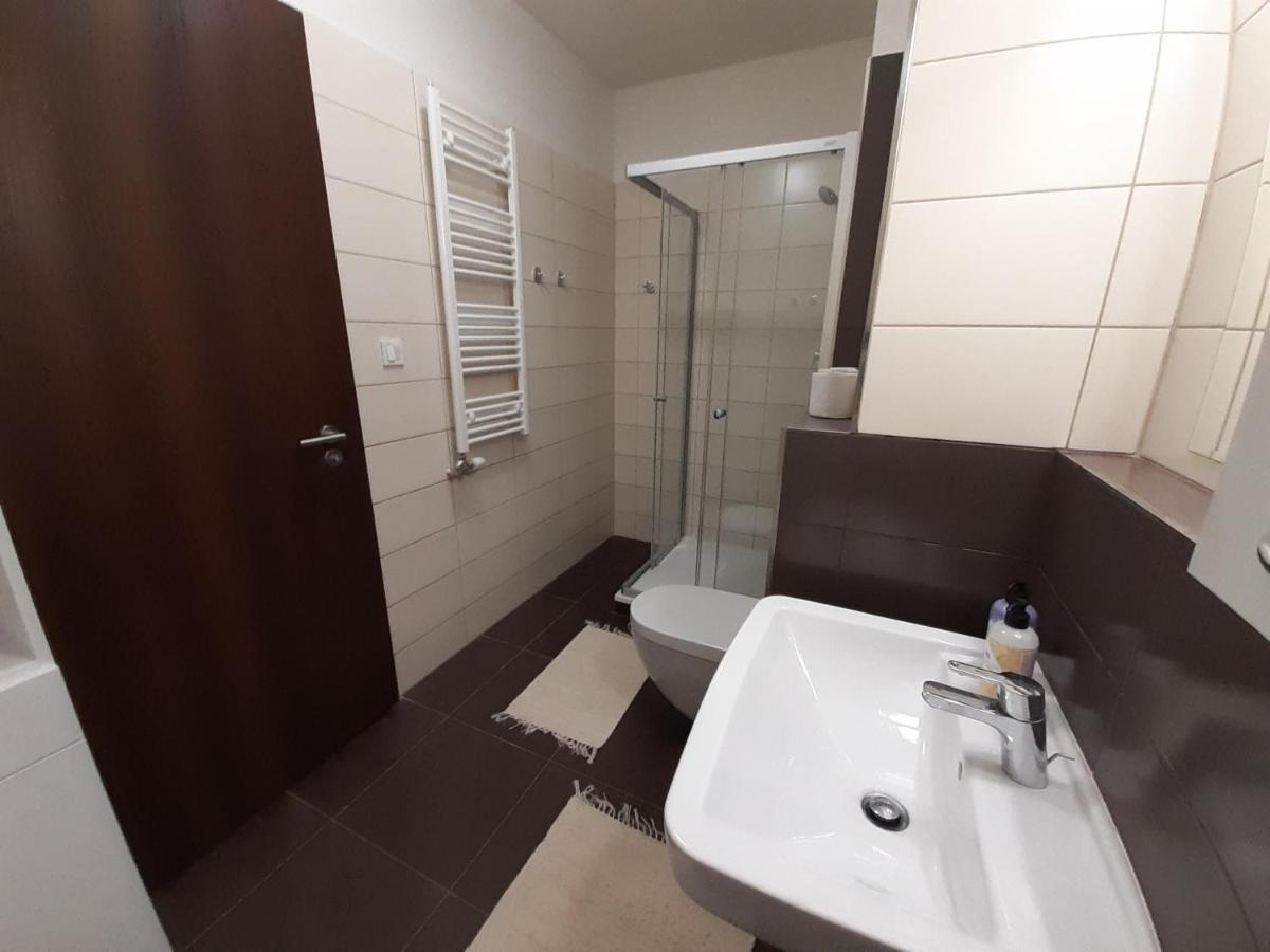 Entrez Radnica Apartment Kosice Luaran gambar