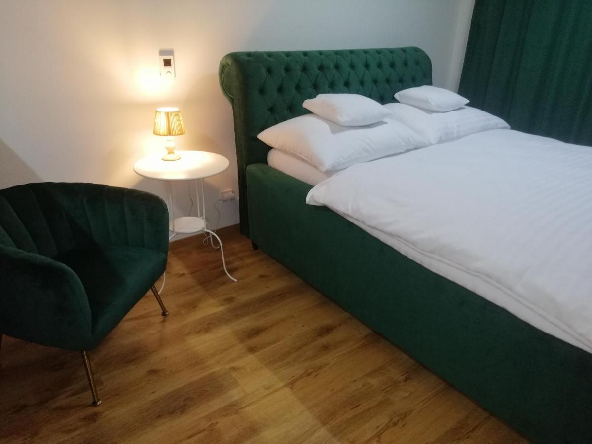 Entrez Radnica Apartment Kosice Luaran gambar